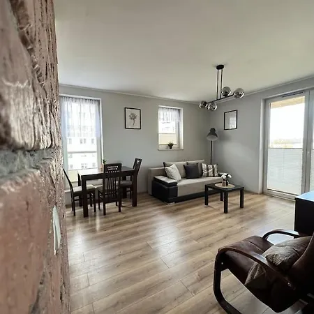 Danka 6th Floor Chic *