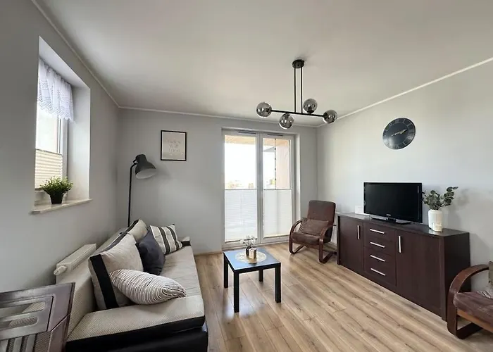 Danka 6th Floor Chic