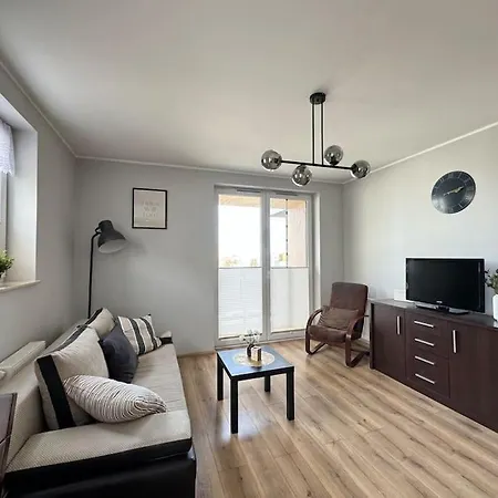 Danka 6th Floor Chic