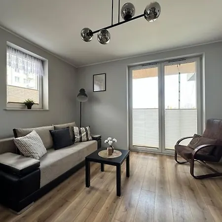 Danka 6th Floor Chic